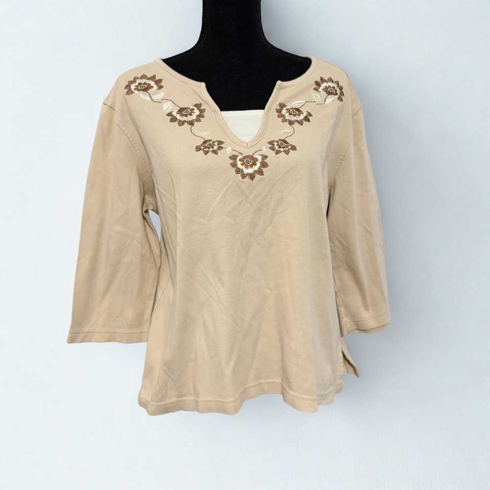 VTG Classic Elements Beige Embroidered Top 3/4 Sleeve Plus Size Grandmacore‎